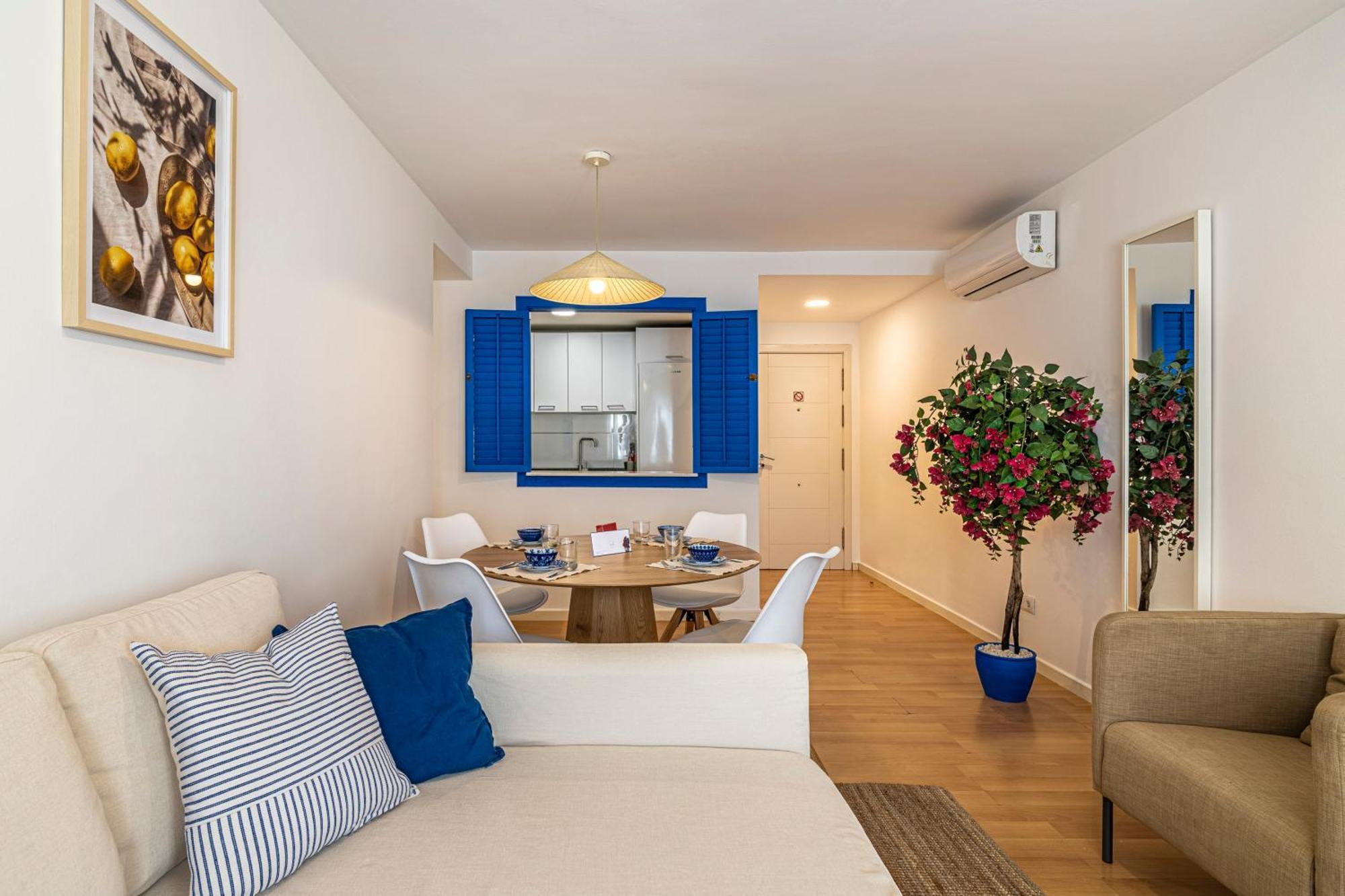 Solis Mare Apartments - Pedregalejo Beach マラガ エクステリア 写真