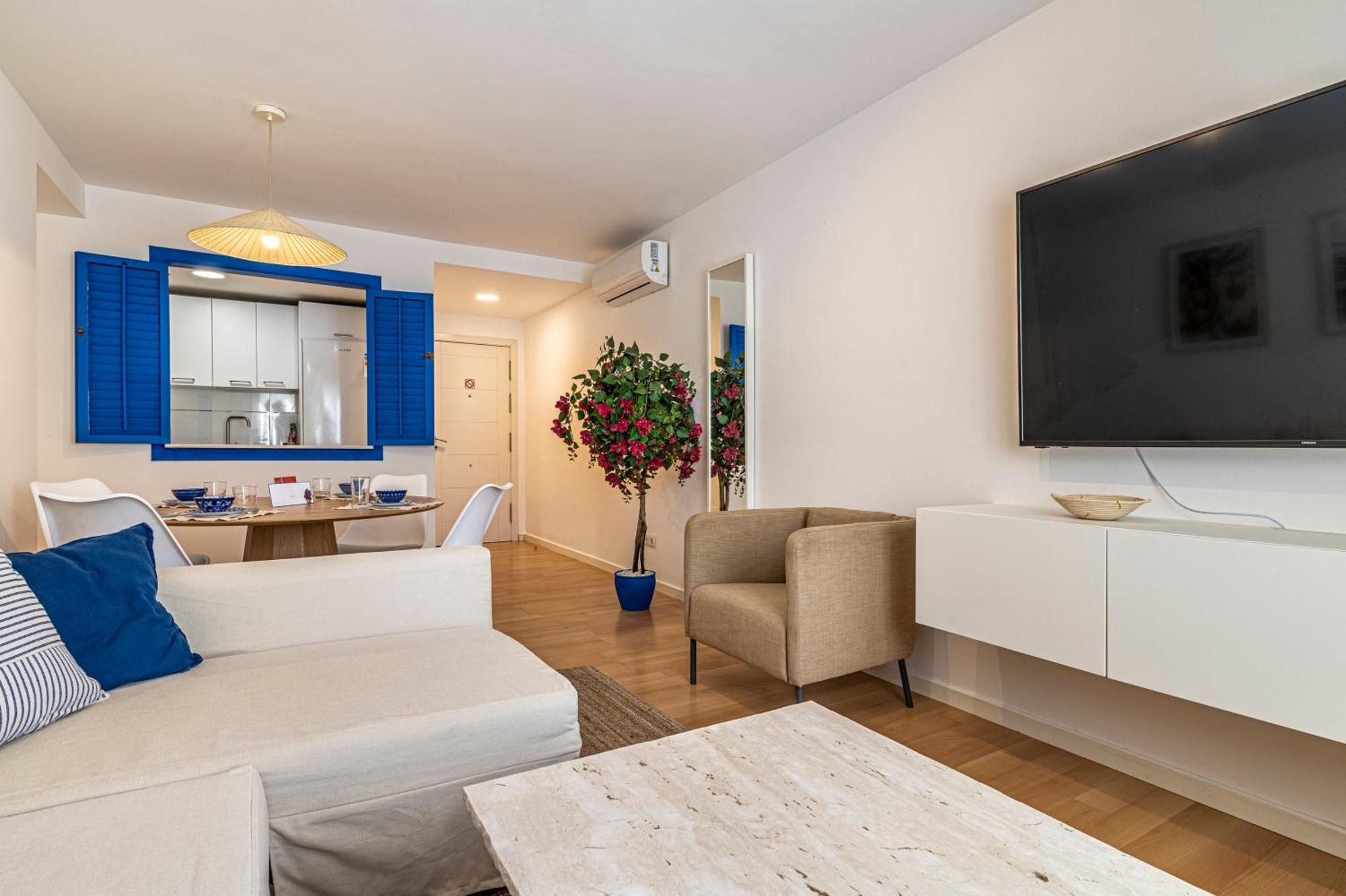 Solis Mare Apartments - Pedregalejo Beach マラガ エクステリア 写真
