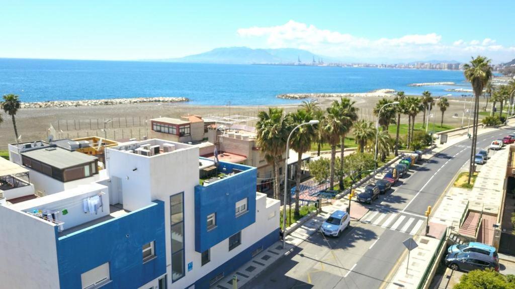 Solis Mare Apartments - Pedregalejo Beach マラガ エクステリア 写真